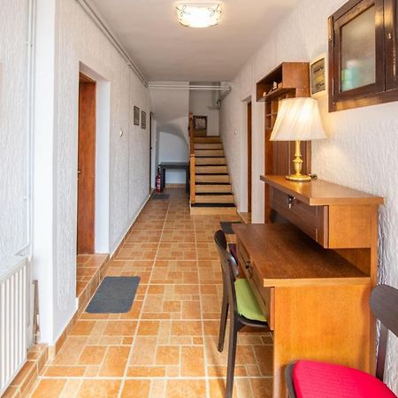 קולאסין Guesthouse Sandra מראה חיצוני תמונה