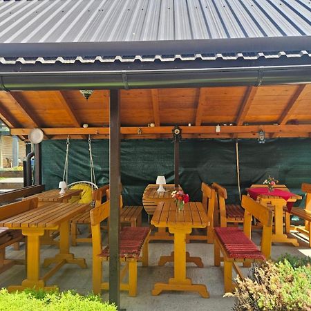 קולאסין Guesthouse Sandra מראה חיצוני תמונה