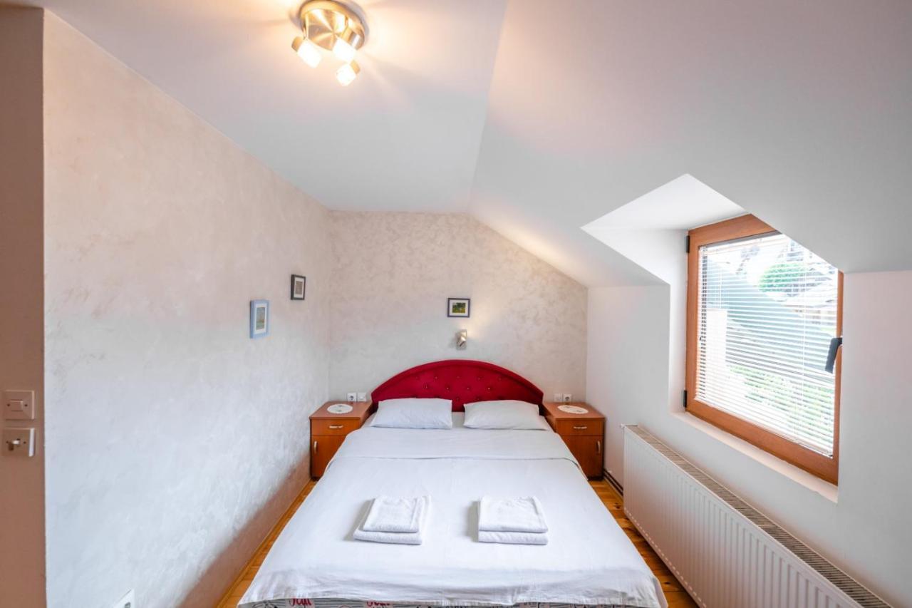 קולאסין Guesthouse Sandra מראה חיצוני תמונה