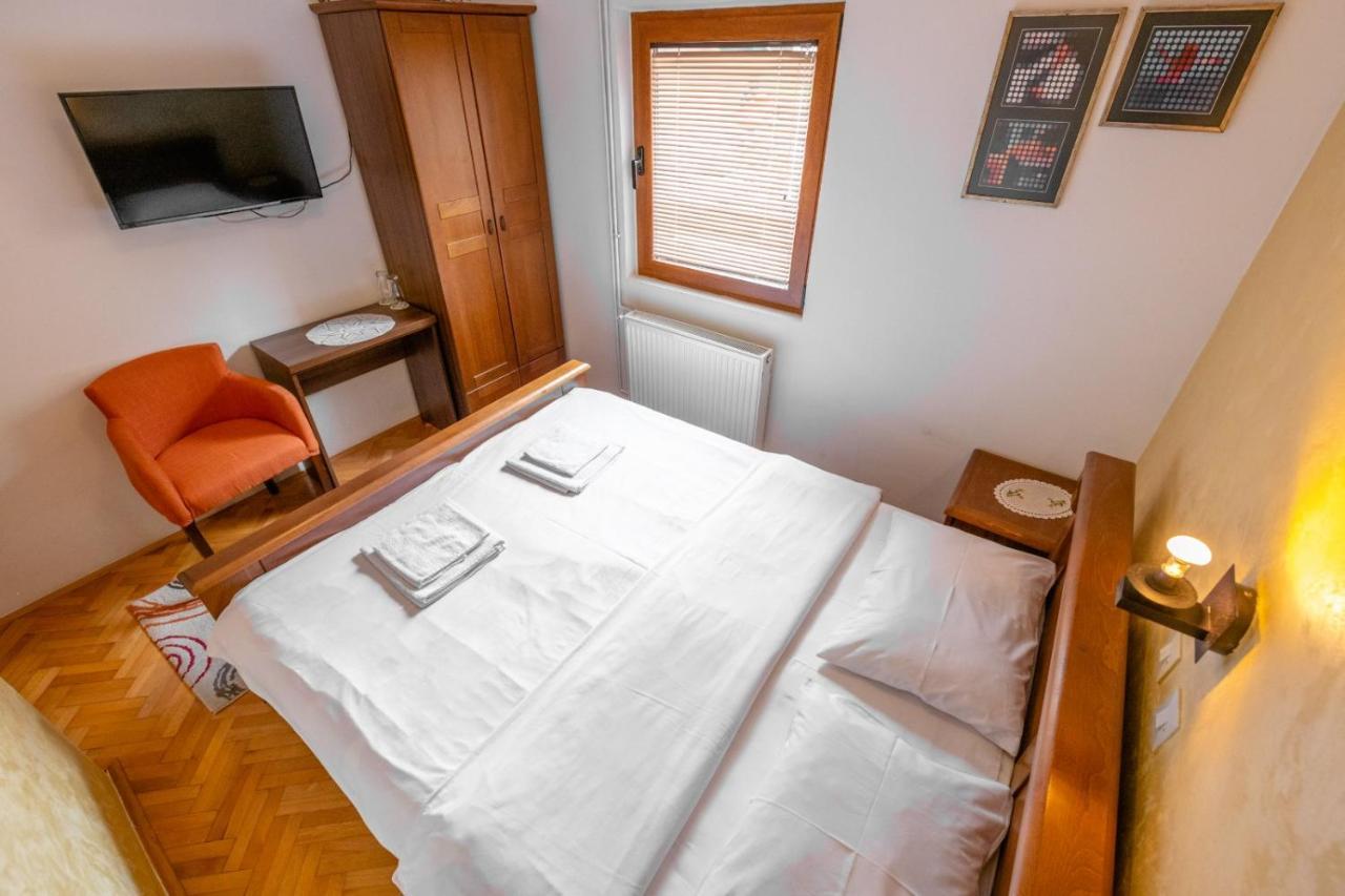 קולאסין Guesthouse Sandra מראה חיצוני תמונה