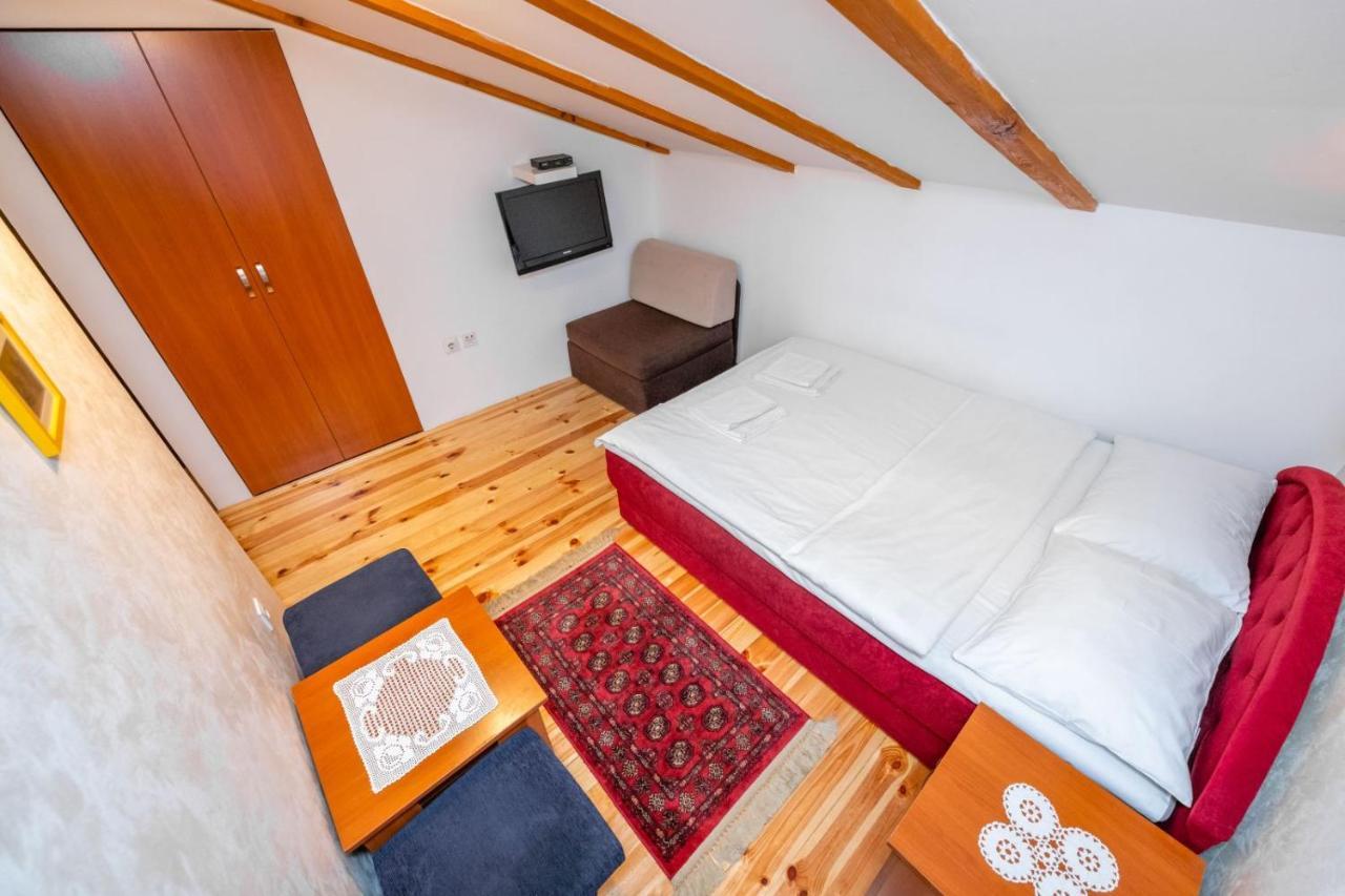 קולאסין Guesthouse Sandra מראה חיצוני תמונה