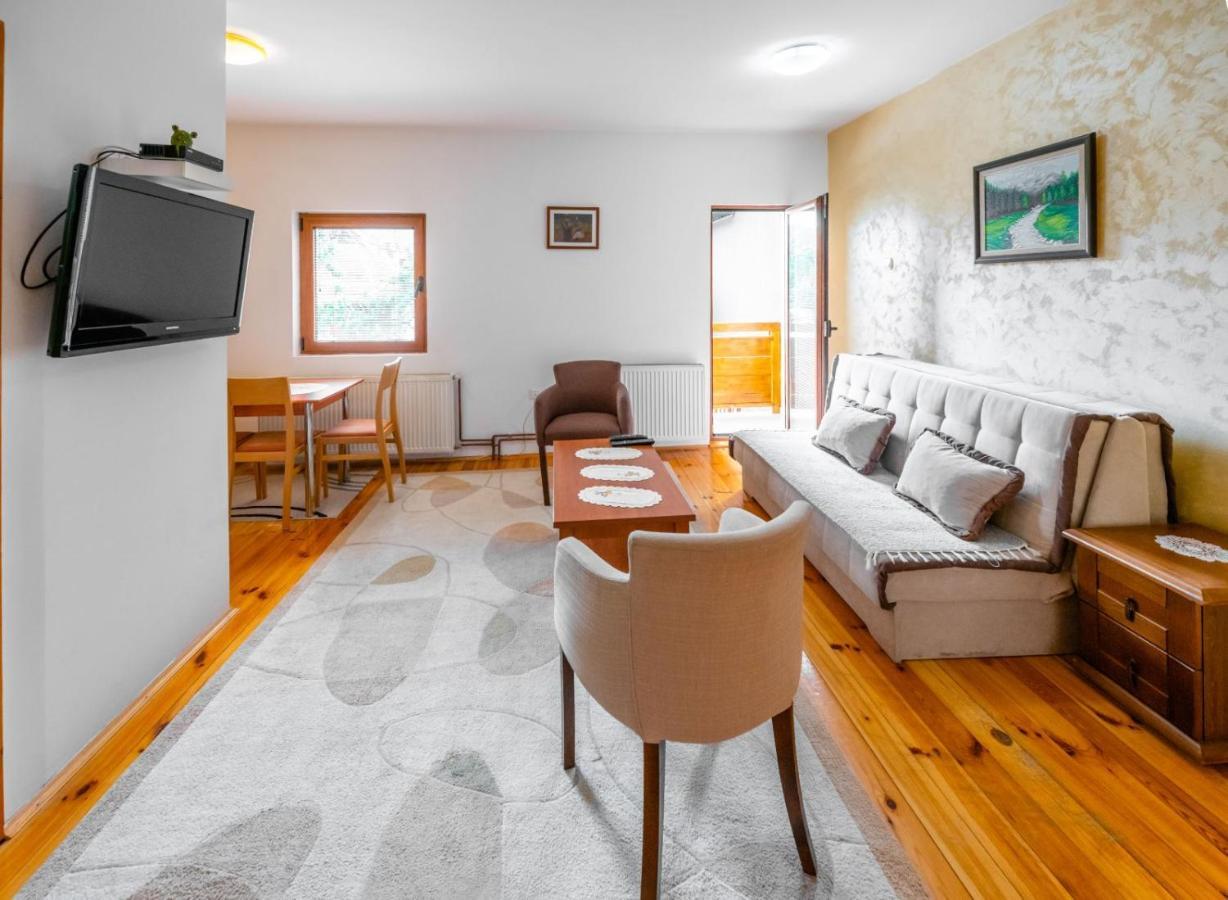 קולאסין Guesthouse Sandra מראה חיצוני תמונה