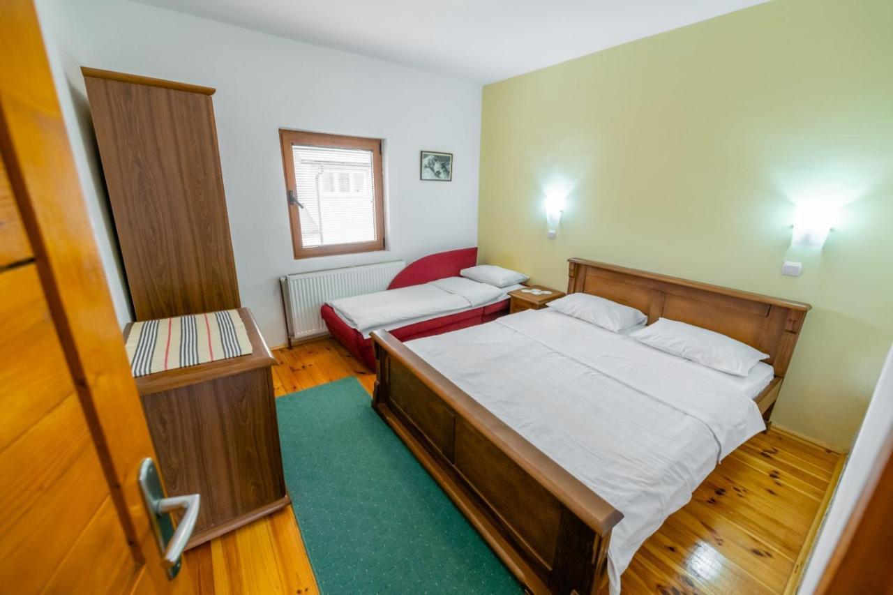 קולאסין Guesthouse Sandra מראה חיצוני תמונה