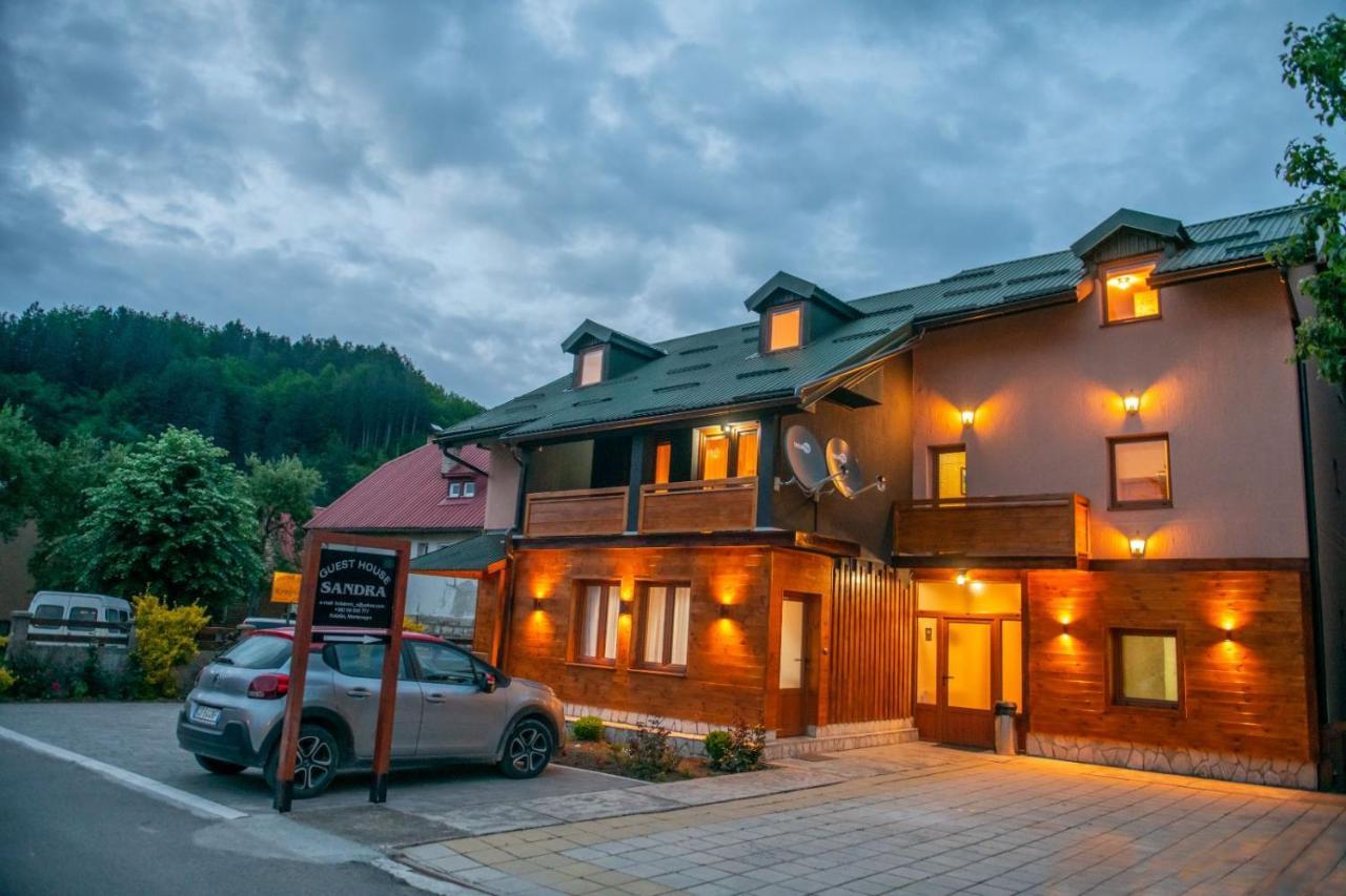 קולאסין Guesthouse Sandra מראה חיצוני תמונה