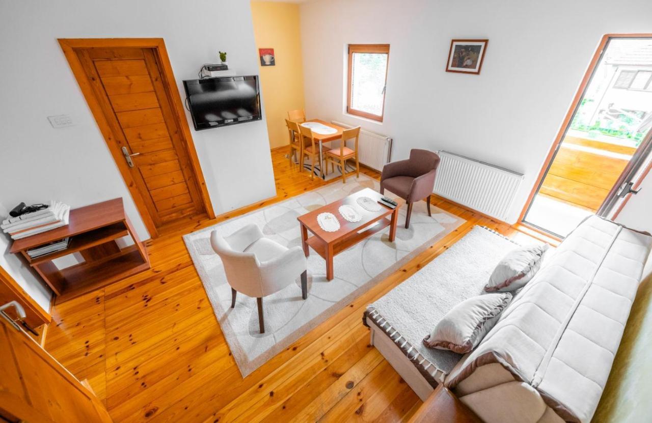 קולאסין Guesthouse Sandra מראה חיצוני תמונה