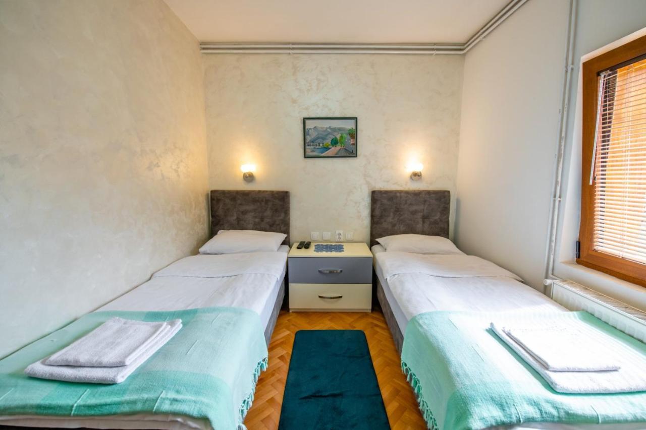 קולאסין Guesthouse Sandra מראה חיצוני תמונה