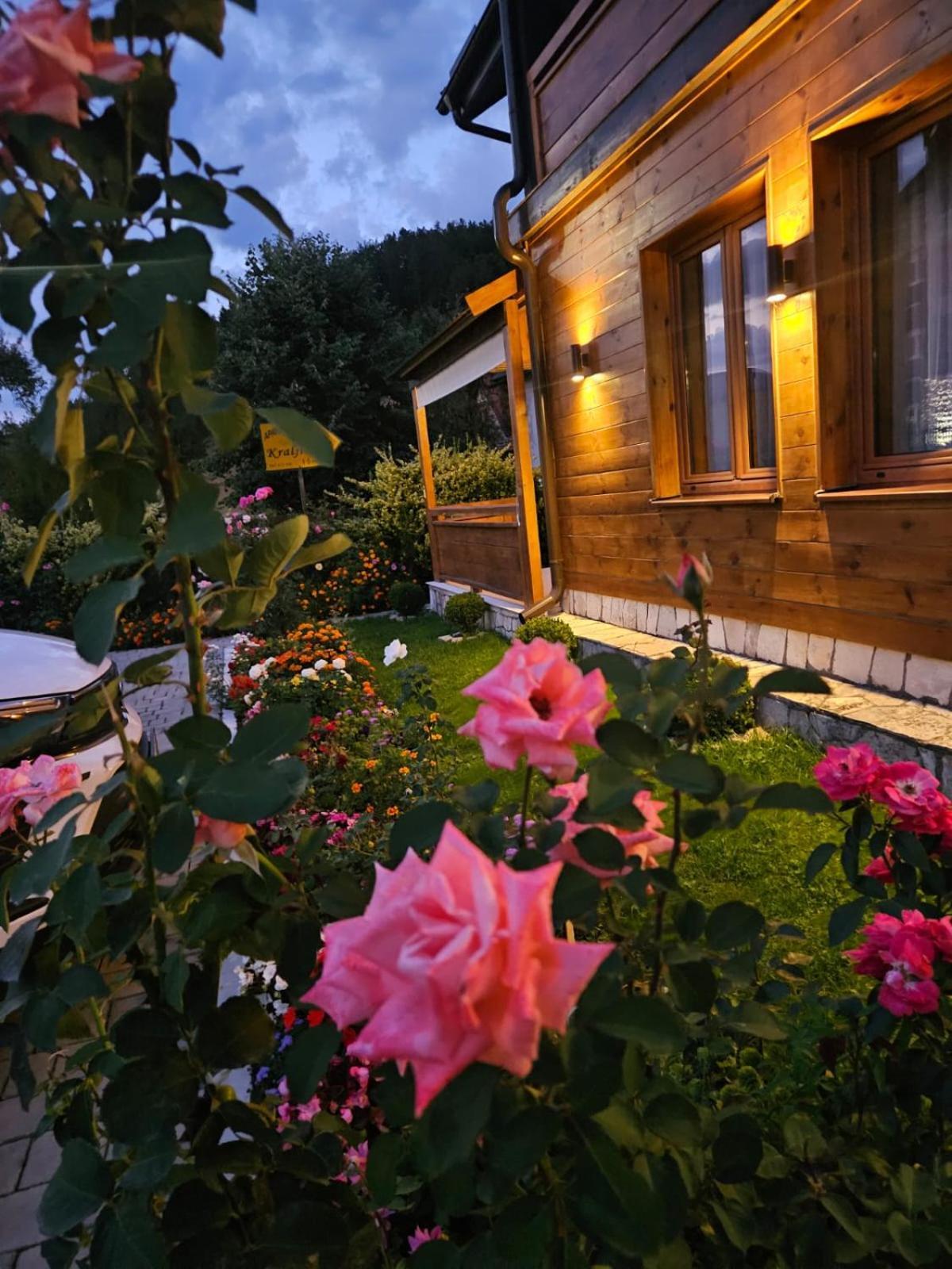 קולאסין Guesthouse Sandra מראה חיצוני תמונה