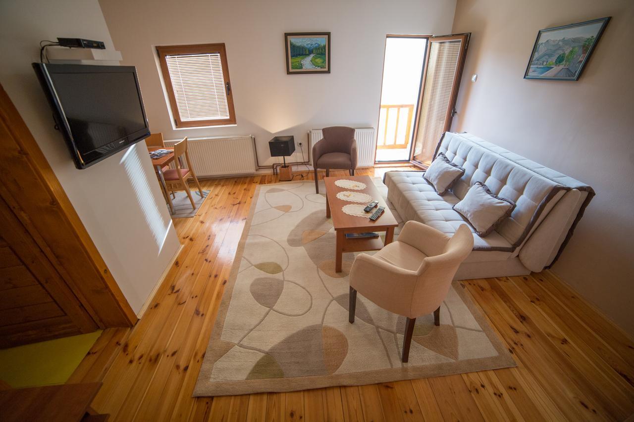 קולאסין Guesthouse Sandra מראה חיצוני תמונה