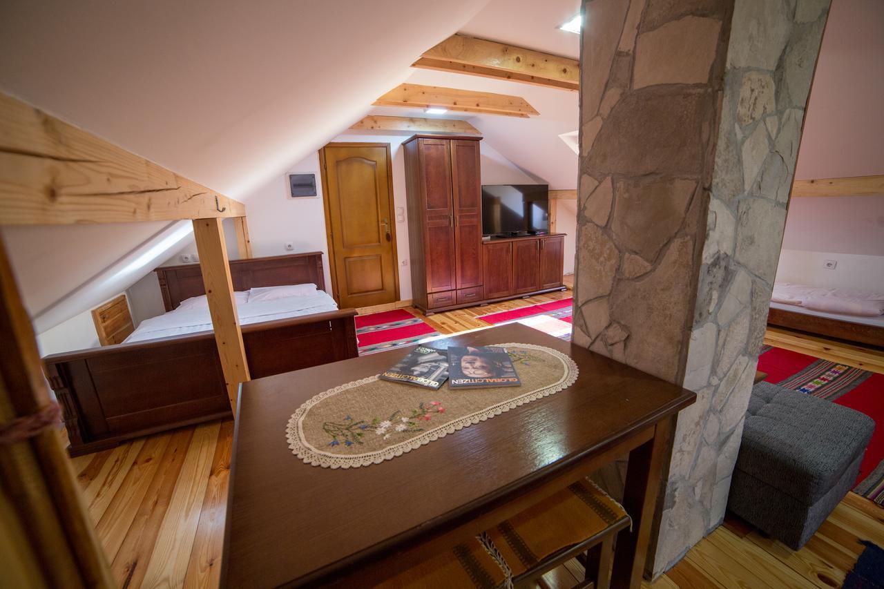 קולאסין Guesthouse Sandra מראה חיצוני תמונה